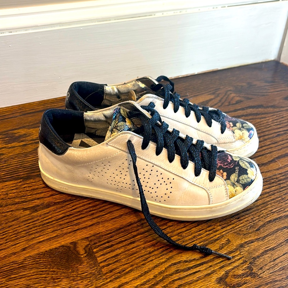 P448 John Low Top Sneaker White/Floral